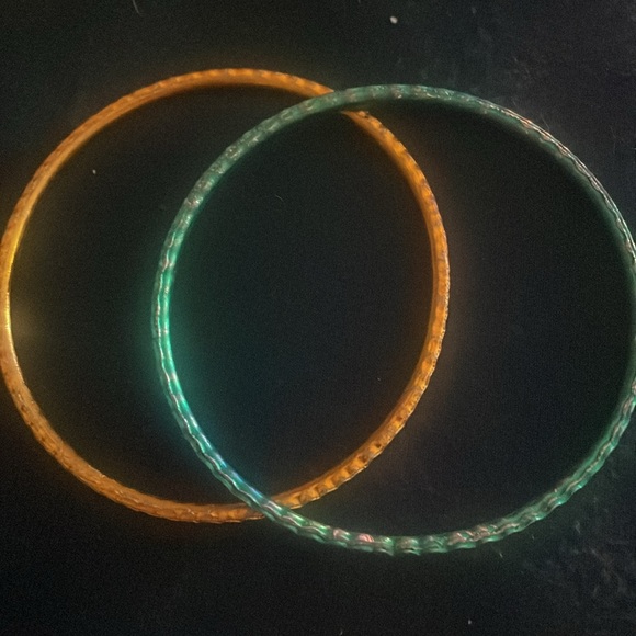 Set of two bracelets - Picture 2 of 2